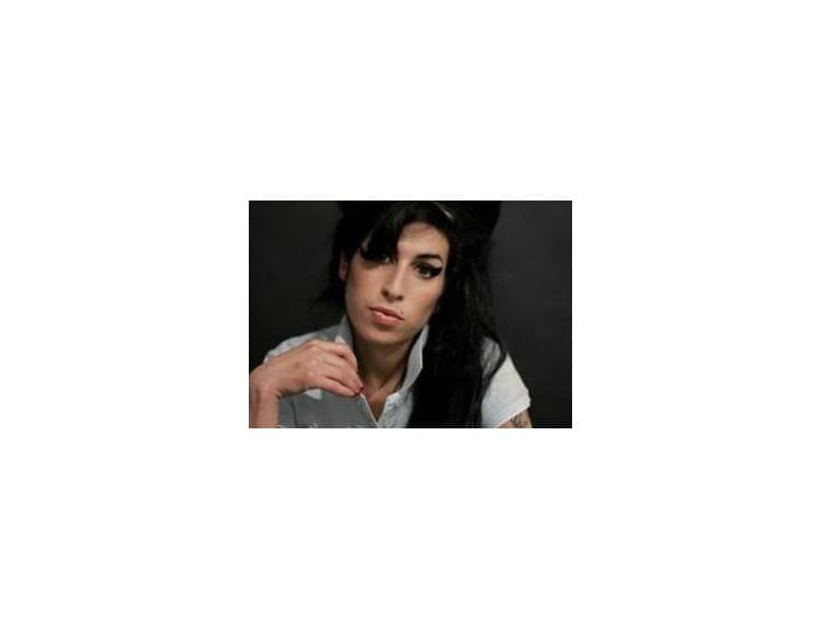 Amy má ponuku na 1 milión libier