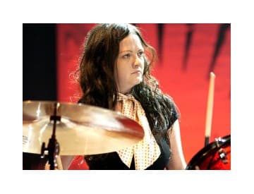 Alternatívny bulvár: Meg White z The White Stripes sa vydá za syna Patti Smith