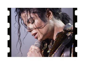 Michael Jackson je definitívne pochovaný. Rozlúčka s ním ho poslala do minulosti...
