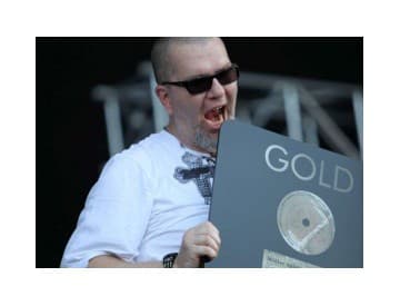 Richard Müller na Pohode triumfoval. Dostal aj zlatú platňu Richard Müller na Pohode triumfoval. Dostal aj zlatú platňu