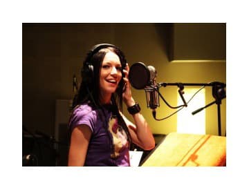 Zuzka Smatanová má hotový dvojalbum Zuzka Smatanová má hotový dvojalbum