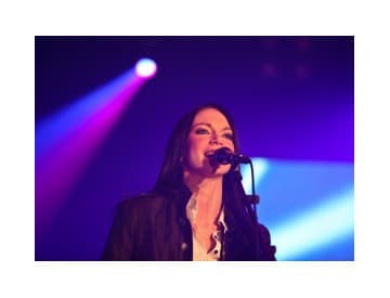 Zuzana Smatanová, Adam Ďurica či Hrdza zahrajú na benefičnej akcii s názvom Chyťme sa za ruky Zuzana Smatanová, Adam Ďurica či Hrdza zahrajú na benefičnej akcii s názvom Chyťme sa za ruky