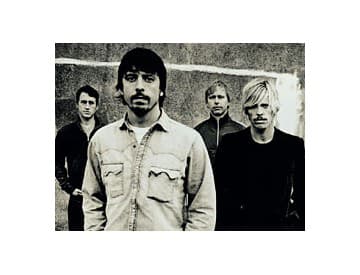 Kto si zahrá s Foo Fighters na Grammy?