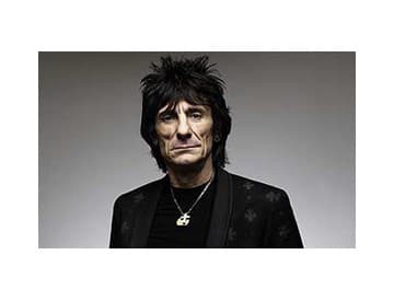 Ronnie Wood má zakázaný kontakt s najmilšími Ronnie Wood má zakázaný kontakt s najmilšími