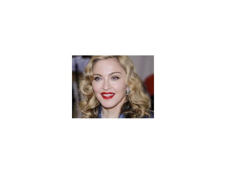 Madonna podpísala novú zmluvu, album chce vydať v januári
