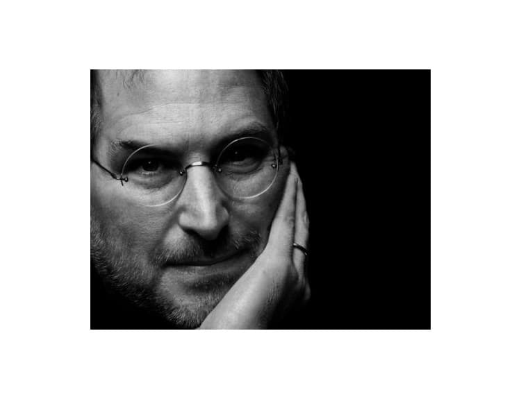 Grammy za prínos hudbe dostane aj Steve Jobs