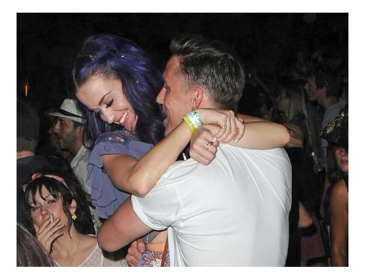 Katy Perry randí s gitaristom kapely Florence and The Machine