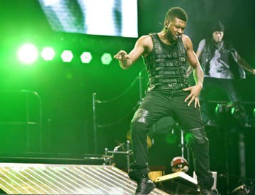 Usher zverejnil tracklist nového albumu