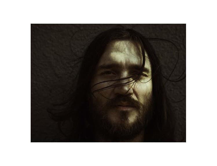 John Frusciante vydá nové EP Letur Lefr aj na kazete