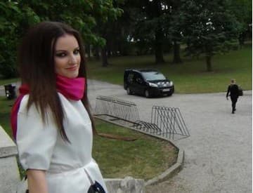 Anna Veselovská odpremiéruje debutový videoklip na českej MTV