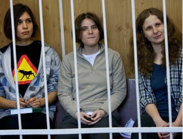 Hudobníci chcú pre členky Pussy Riot spravodlivý proces