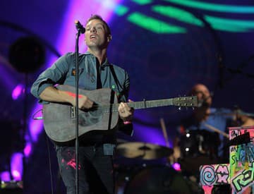 Coldplay v Prahe: duet s Rihannou, rozbitá gitara aj bozkávanie pódia