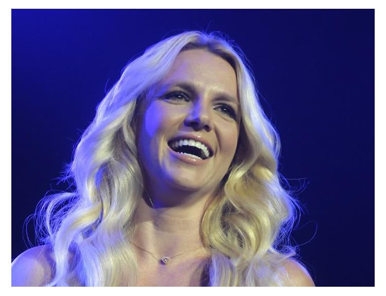 Nová epizóda Glee odkazuje na psychické problémy Britney Spears