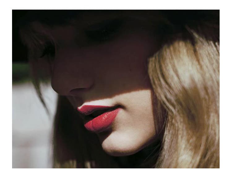 Taylor Swift predala z albumu Red rekordných 1,2 milióna kópií za týždeň