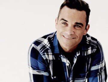 Robbie Williams prežíva rodičovskú eufóriu, cítiť ju aj vo videoklipe