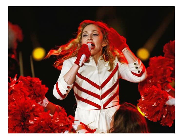 Madonna rozhnevala návštevníkov koncertu dlhým meškaním