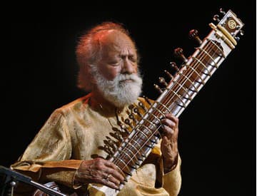 Zomrel slávny hráč na sitár a otec Norah Jones Ravi Shankar Zomrel slávny hráč na sitár a otec Norah Jones Ravi Shankar
