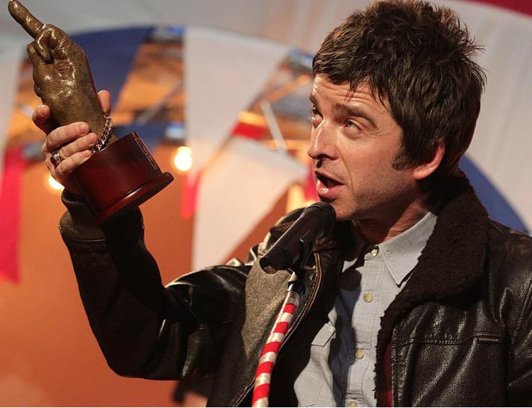 Boh je fanúšikom Oasis, tvrdí Noel Gallagher