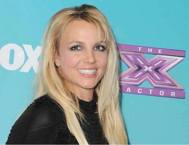 Britney Spears vraj končí v X Factore, uprednostnila nový album