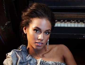 Alicia Keys na Super Bowle zaspieva americkú hymnu