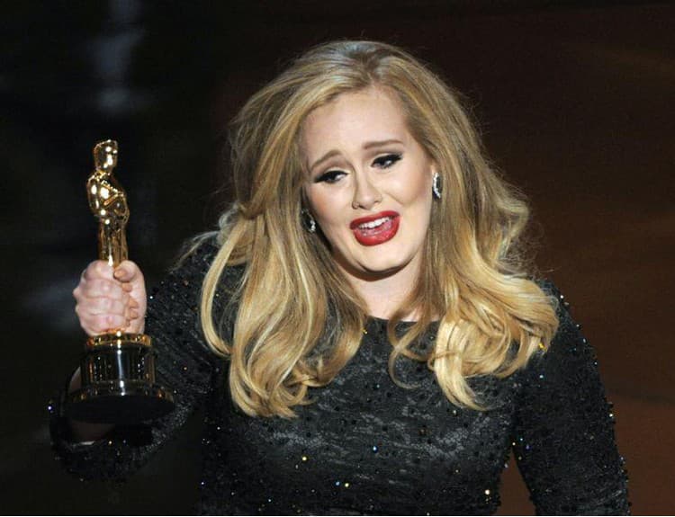 Oscarová Adele: Pozrite si jej prvé vystúpenie po 12 mesiacoch