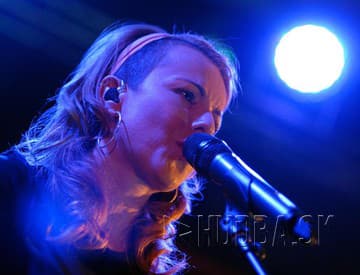 Foto: Katka Knechtová rastie do krásy. Pozrite si fotky z akustickej túry Foto: Katka Knechtová rastie do krásy. Pozrite si fotky z akustickej túry