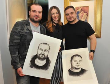 Zuzana Smatanová vystavuje svoje kresby osobností zo šoubiznisu