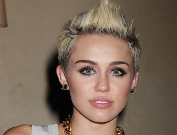 Miley Cyrus patrí k najlepším hudobníčkam, tvrdí Snoop Dogg