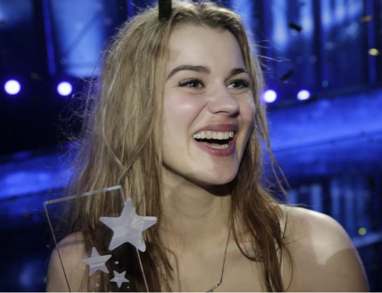 Eurovíziu vyhrala bosonohá kráska z Dánska: Vypočujte si jej víťazný song!