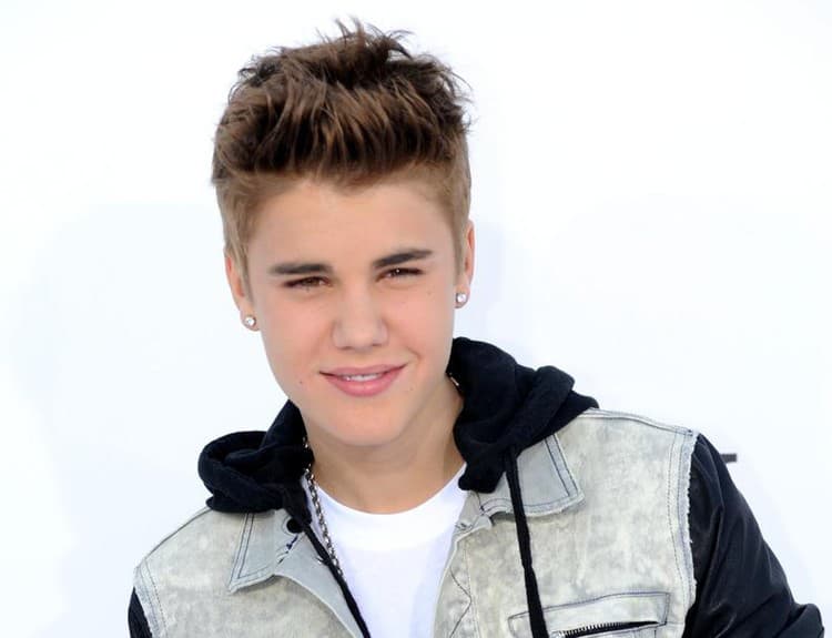 Bieberov singel Baby má najviac platinových platní v histórii
