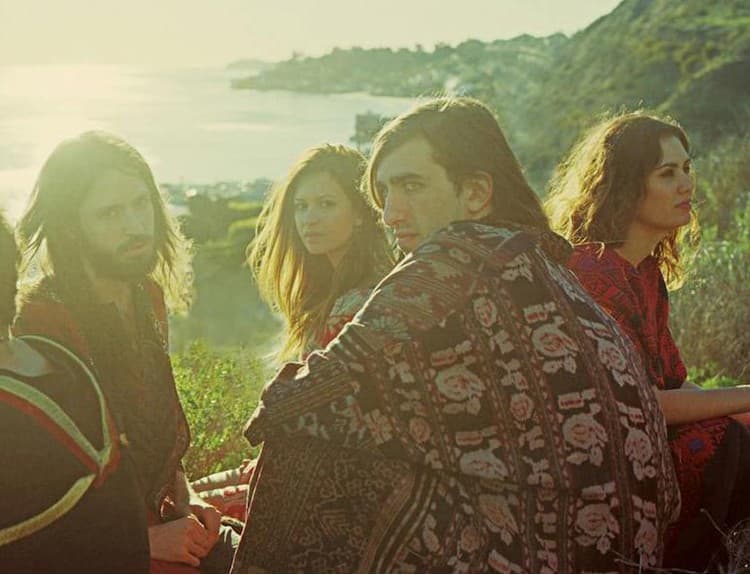 Elektro-folkoví Crystal Fighters sa vrátia na Slovensko. Zahrajú na Grape festivale