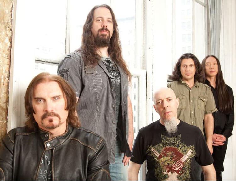 Dream Theater vydajú v septembri nový album
