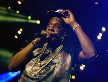 Jay-Z použije text piesne od Nirvany, získal na to povolenie od Courtney Love