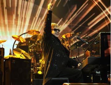 Elton John dostane ako prvý cenu Brits Icon