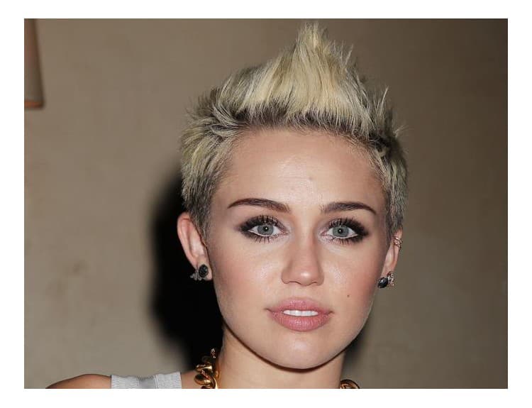 Miley Cyrus nahrala duet s Britney Spears