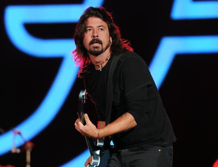 Nový album Foo Fighters je napísaný, hovorí Dave Grohl