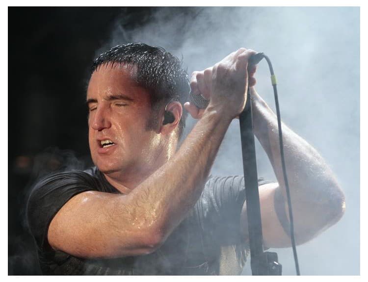 Nine Inch Nails zverejnili popom nasiaknutú novinku Everything