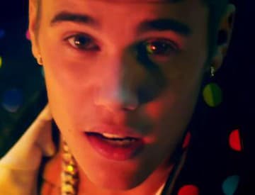 Aj Bieber si koleduje o diss od Rytmusa: Pozrite, ako rapuje! Aj Bieber si koleduje o diss od Rytmusa: Pozrite, ako rapuje!