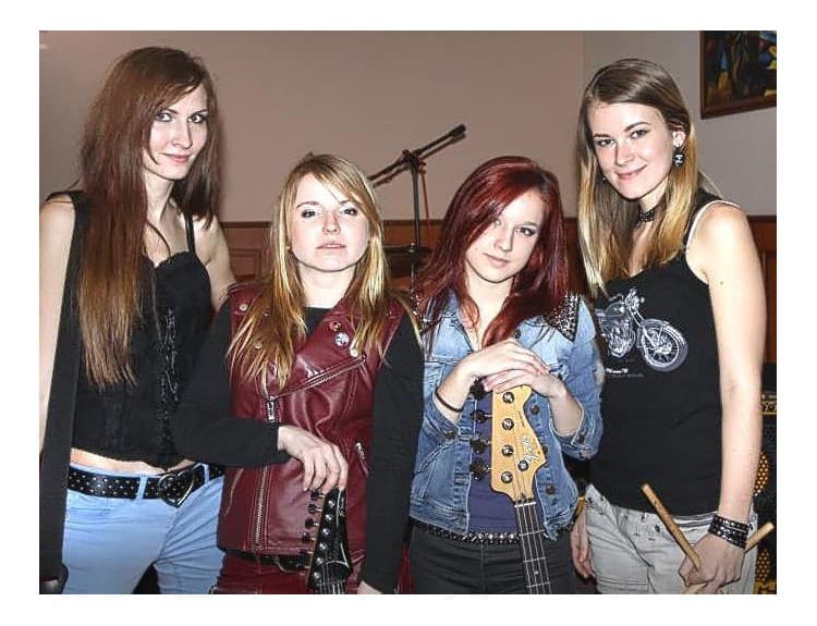 Pozrite si prvý klip mladých slovenských rockeriek Poison Candy
