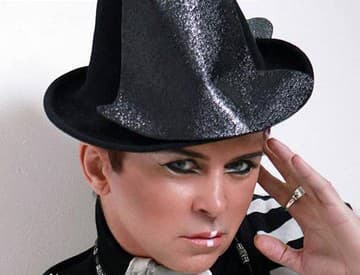 Kultová kapela Visage zahrá už v piatok v Bratislave. Vyhrajte meet & greet! Kultová kapela Visage zahrá už v piatok v Bratislave. Vyhrajte meet & greet!