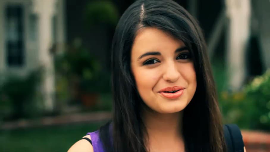 Rebecca Black vo videoklipe Friday