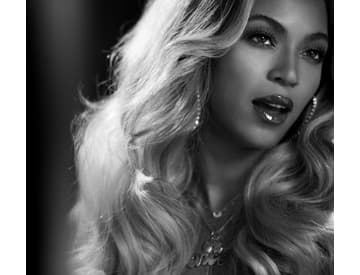 Beyoncé - alternatívny cover albumu Beyoncé Beyoncé - alternatívny cover albumu Beyoncé