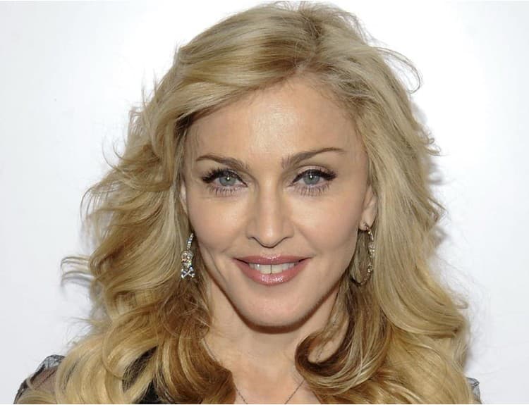Špekulácie o Madonninom ďalšom mladom patrnerovi boli vyvrátené 
