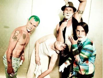 Počas Super Bowlu vystúpia aj Red Hot Chili Peppers