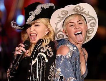 Miley Cyrus v MTV Unplugged ukázala svoje kvality. A potom prišla Madonna Miley Cyrus v MTV Unplugged ukázala svoje kvality. A potom prišla Madonna