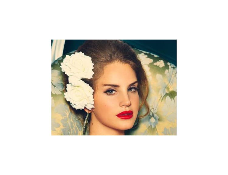 Lana Del Rey sa v lete tajne zasnúbila