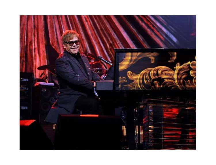 Elton John na bielom plátne: Jeho šou v Las Vegas premietne päť slovenských kín
