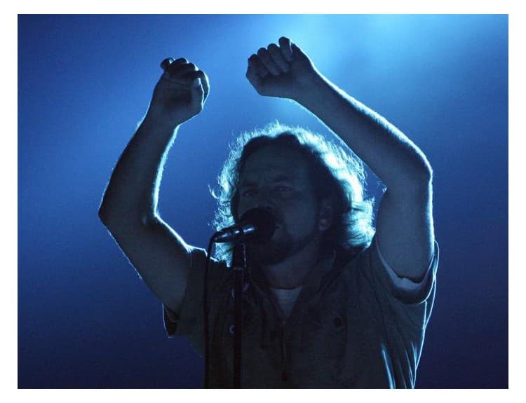 Bývalého manažéra Pearl Jam odsúdili za okrádanie skupiny