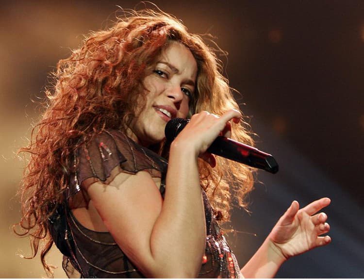 Shakira zverejnila tracklist nového albumu, vypočujte si singel Empire
