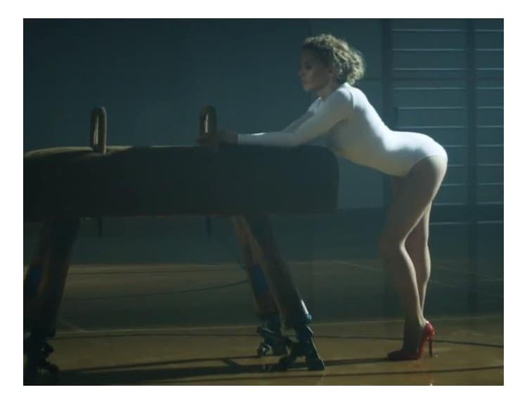Miley, chceš byť sexi? Uč sa od Kylie!